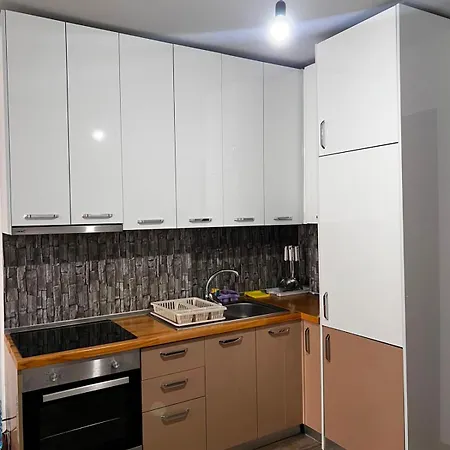Apartamento Aliaj 2